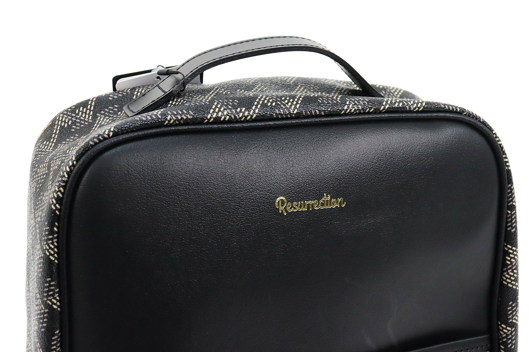 レザレクションのシューズケース