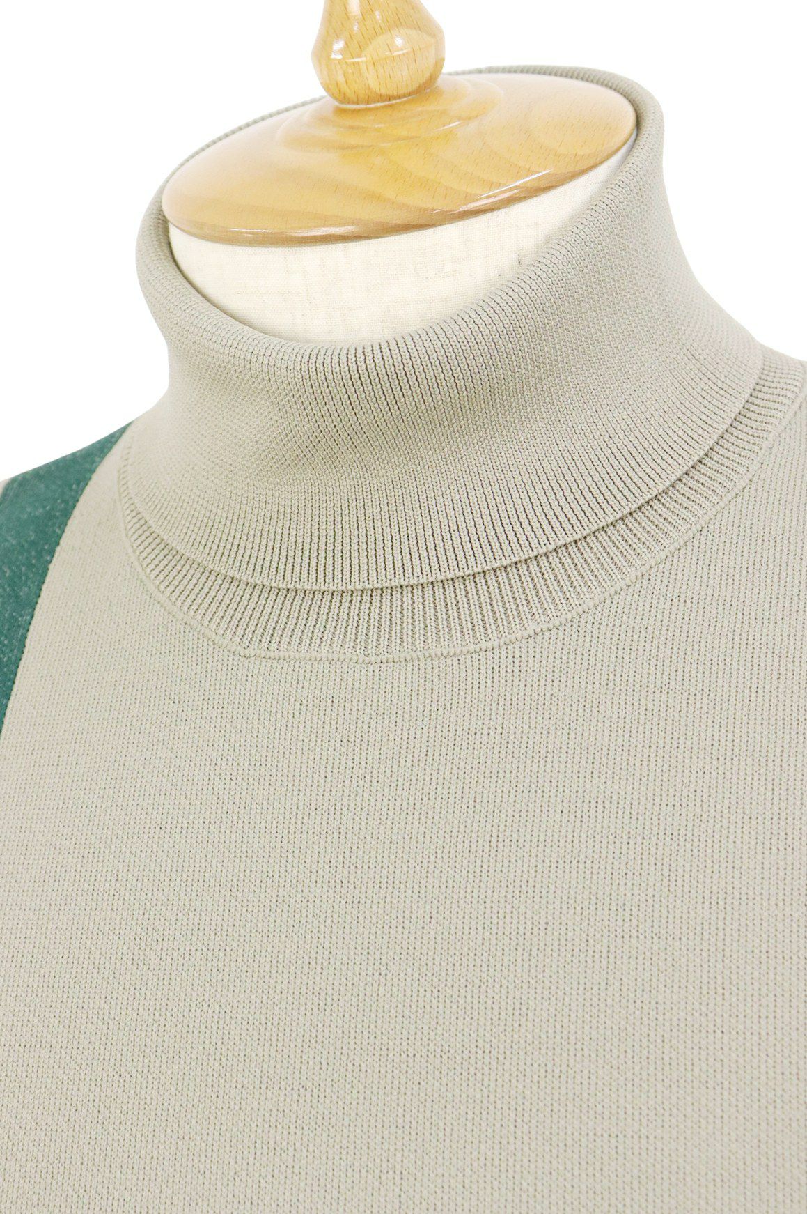 フィドラのセーター