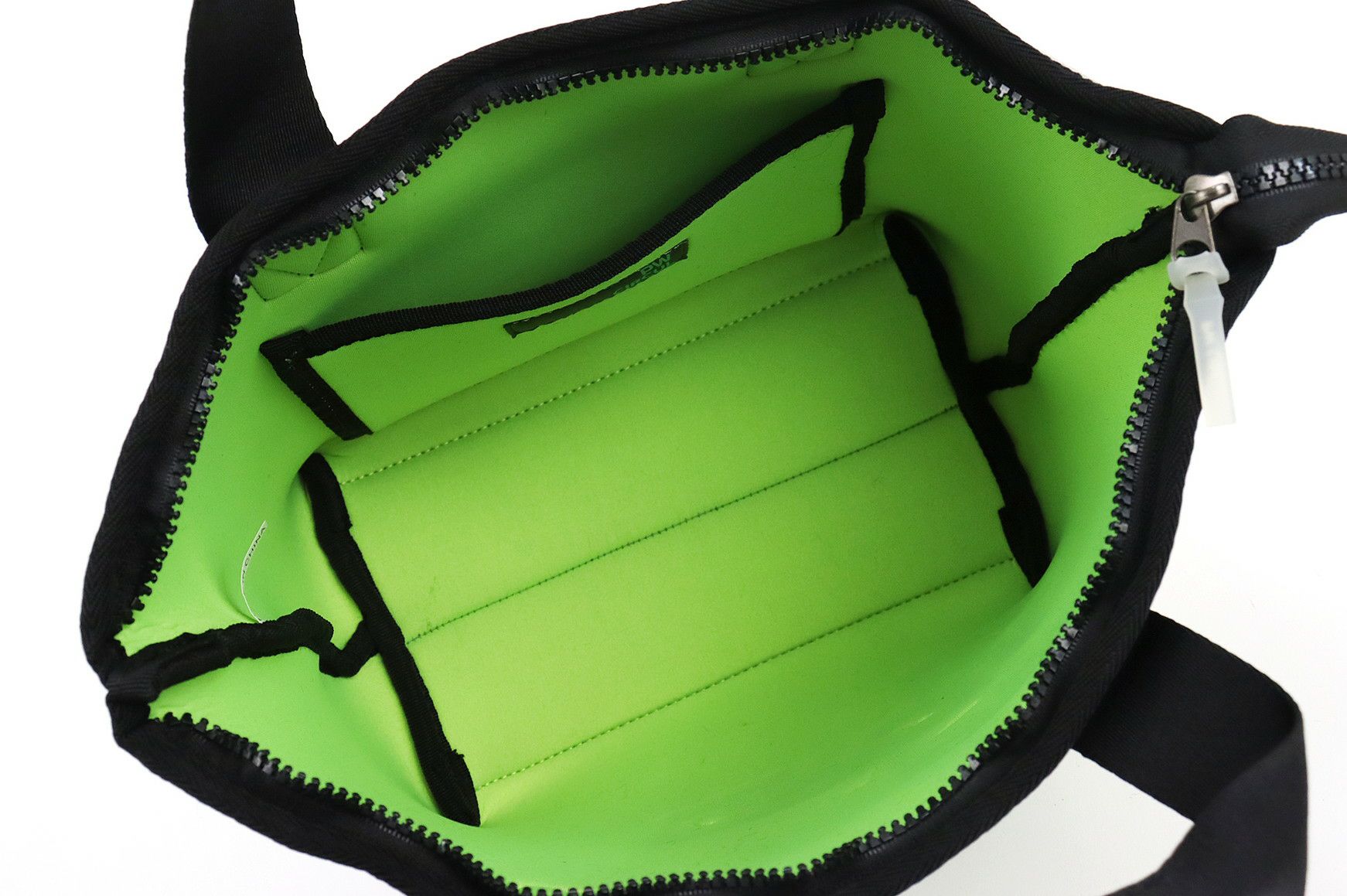 ピーダブリュサーキュラスのカートバッグ