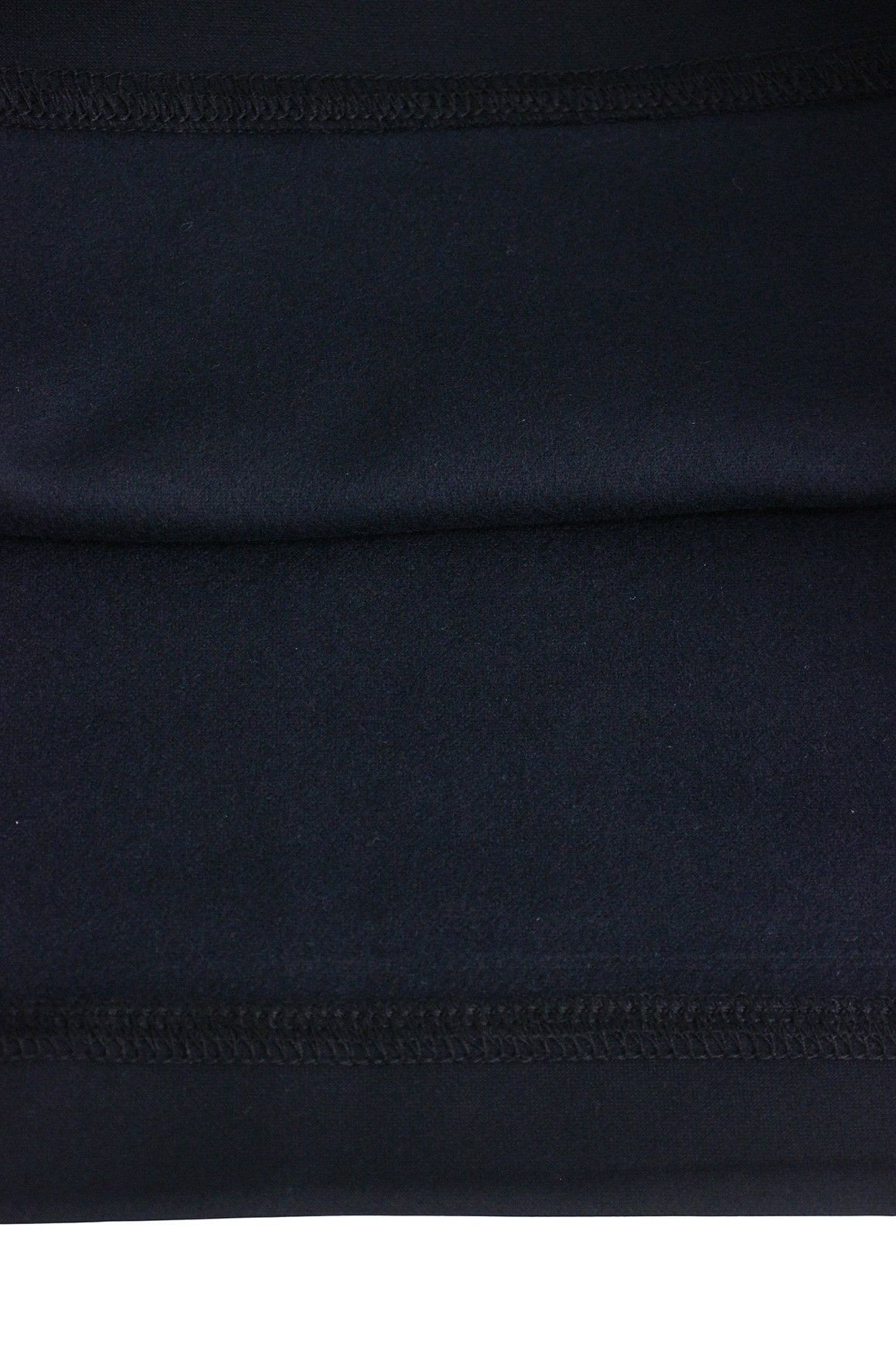 ニューバランスゴルフのハイネックシャツ