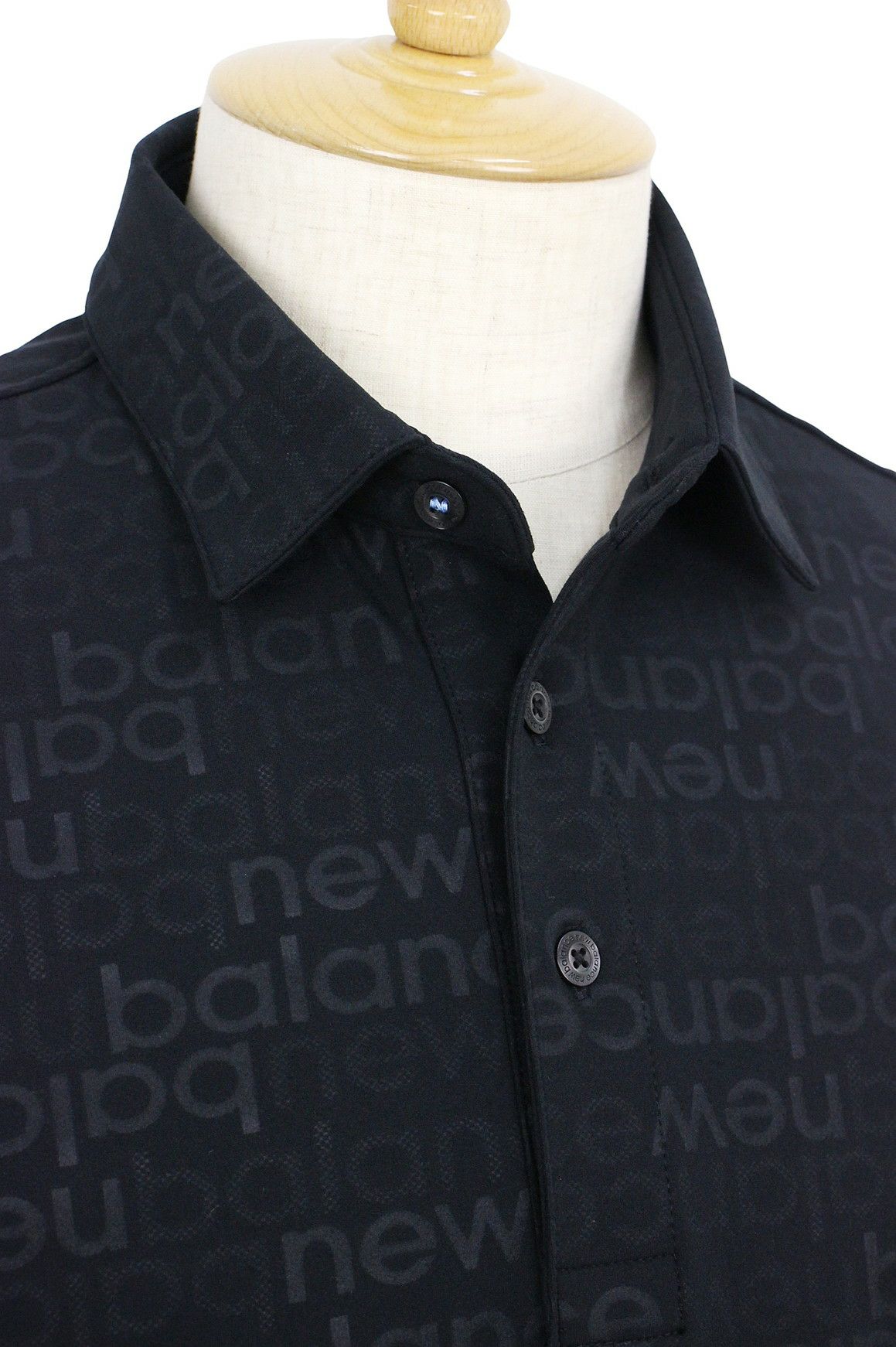 ニューバランスゴルフのポロシャツ