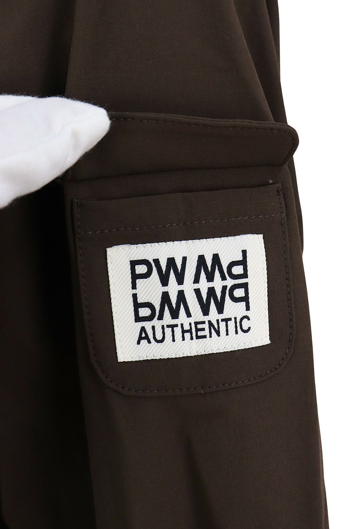 ピーダブリュサーキュラスのワンピース