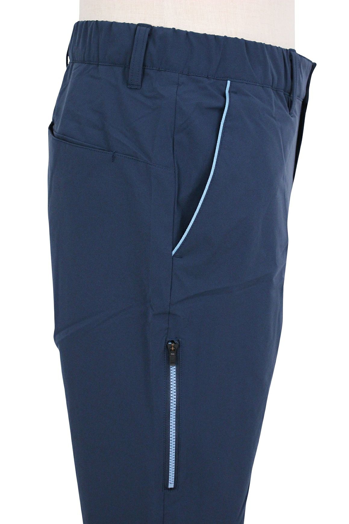 ニューバランスのロングパンツ