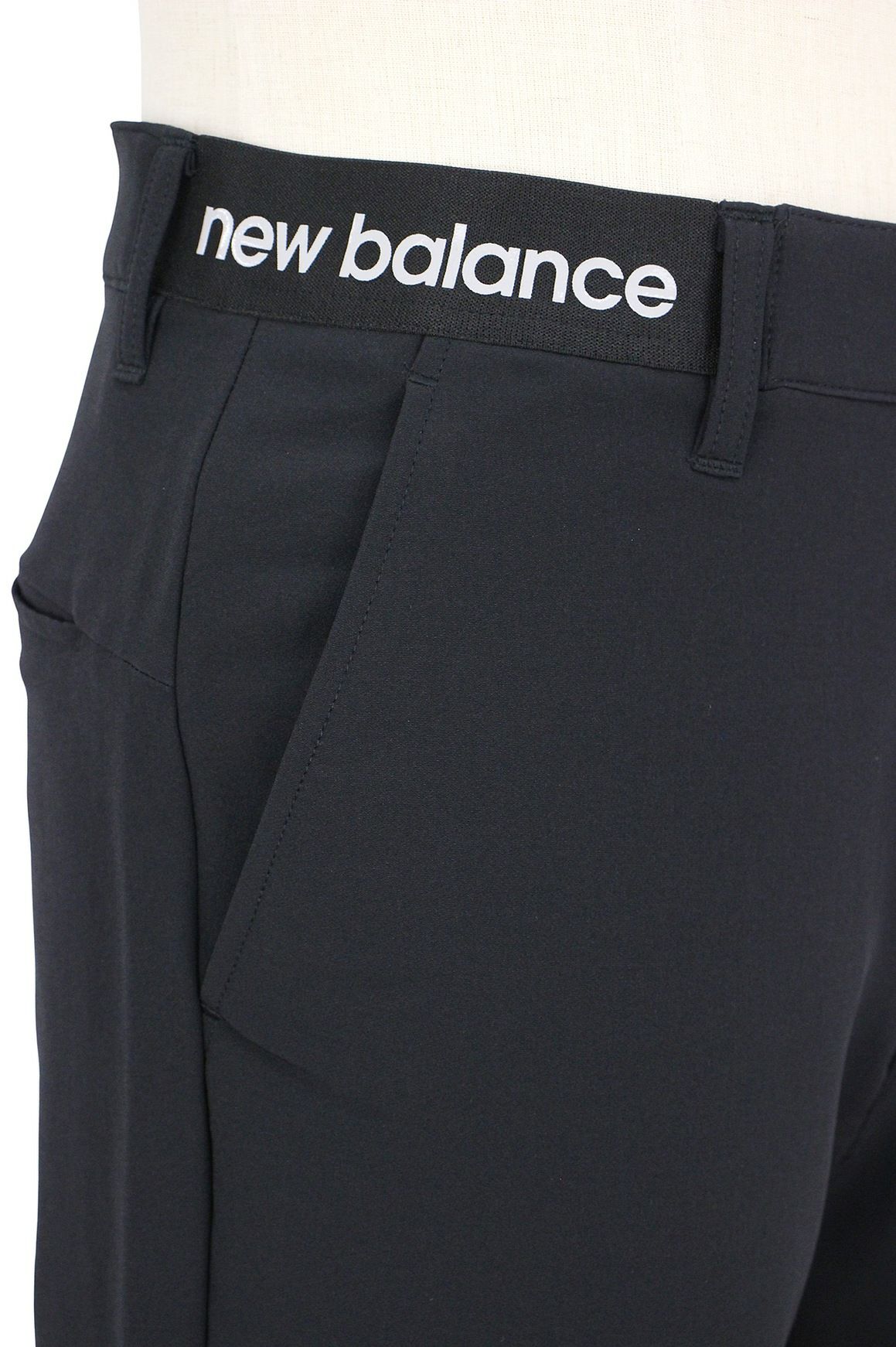 ニューバランスのロングパンツ