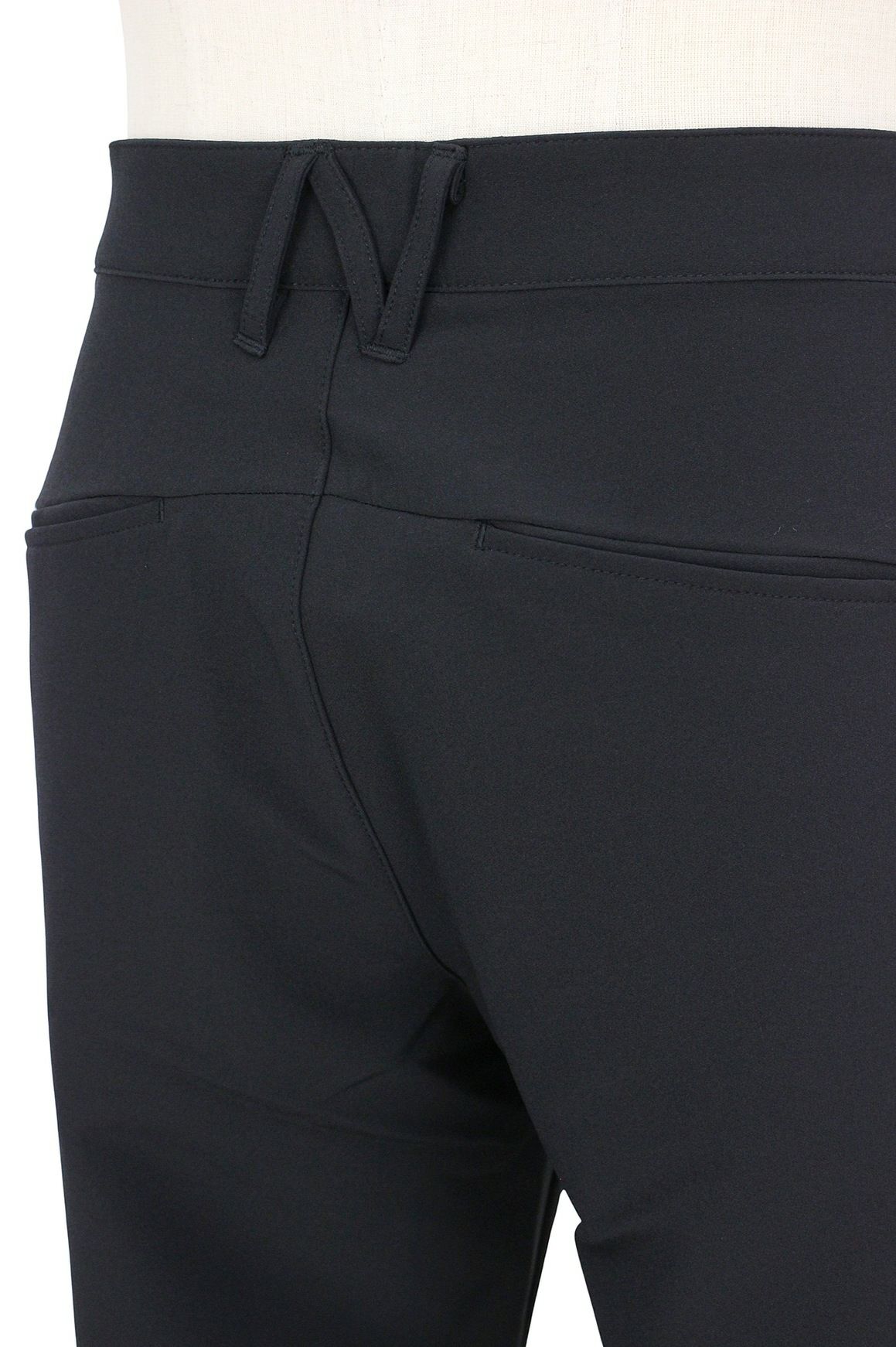 ニューバランスのロングパンツ