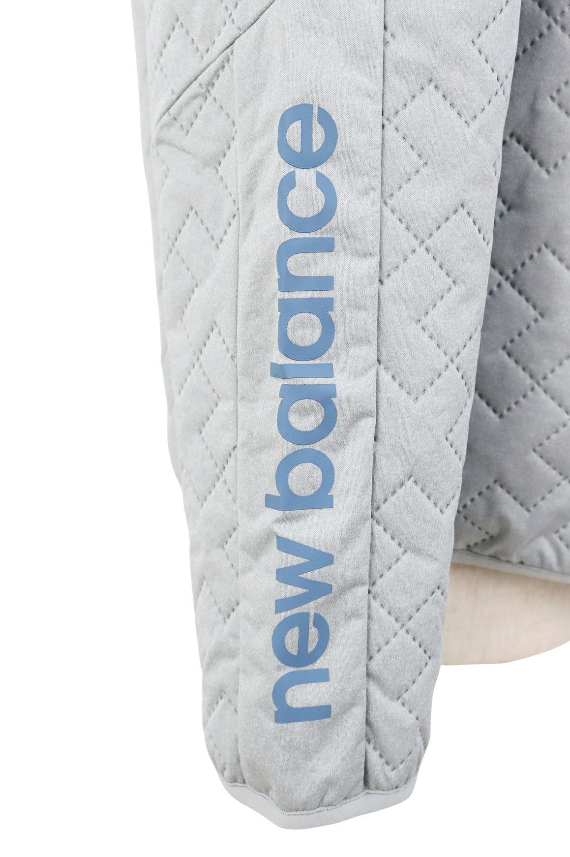 ニューバランスゴルフのブルゾン