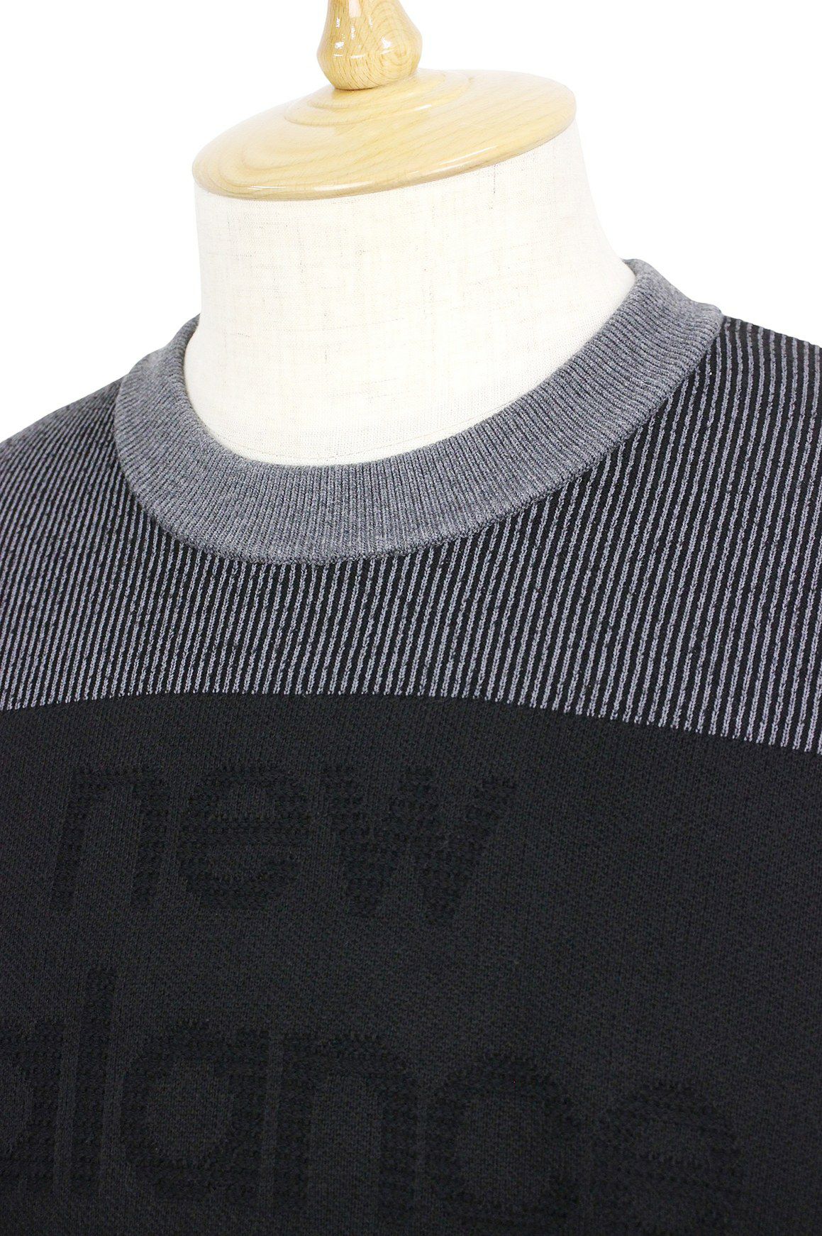 ニューバランスゴルフのセーター