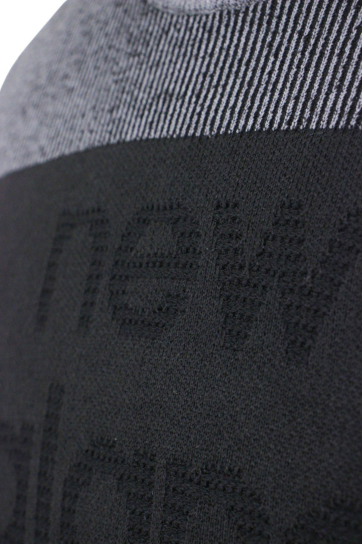 ニューバランスゴルフのセーター