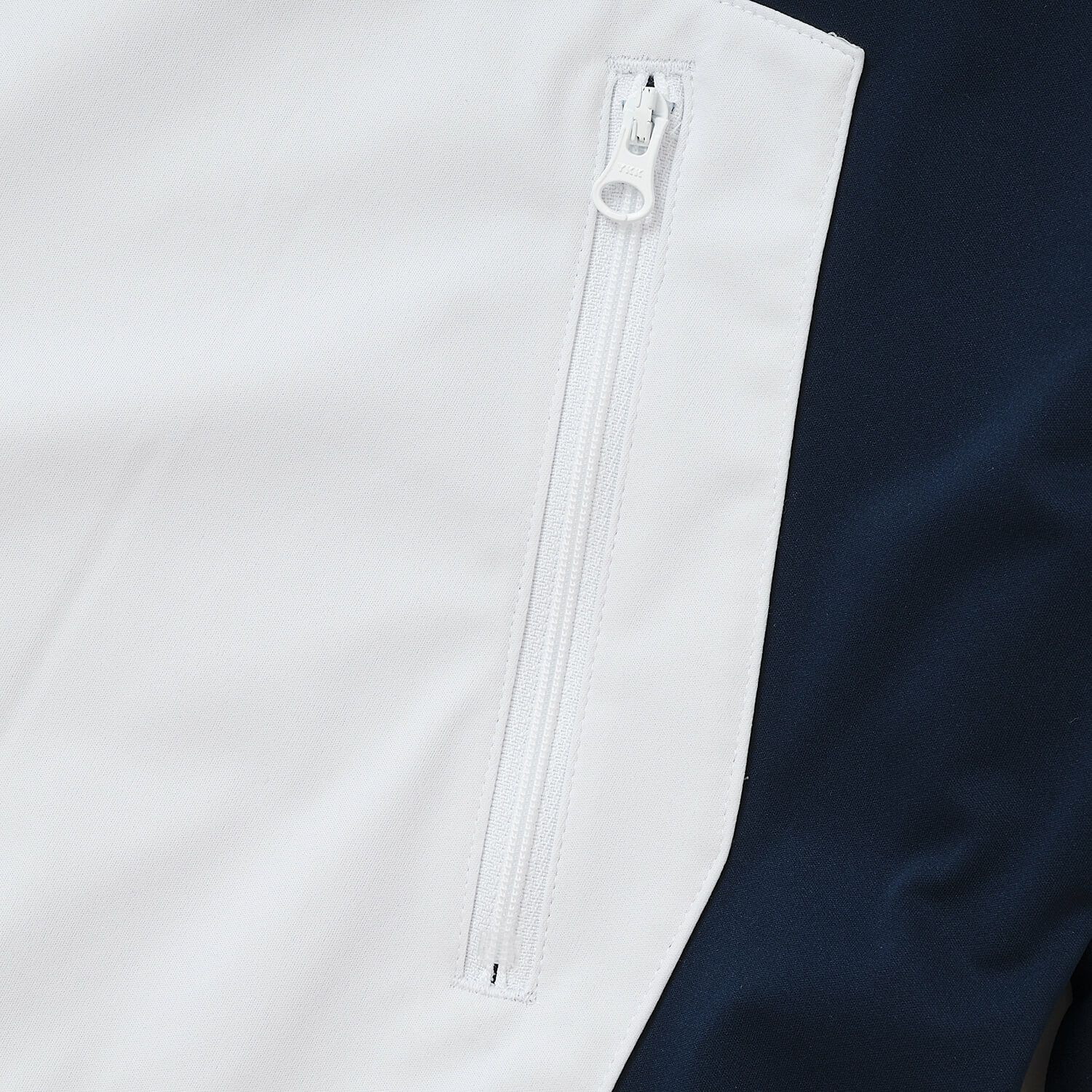 ヴィトゥエルブゴルフのブルゾン