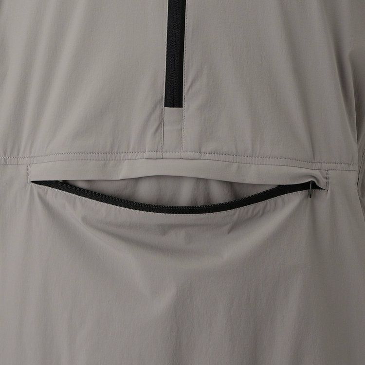 ブリーフィングゴルフのブルゾン