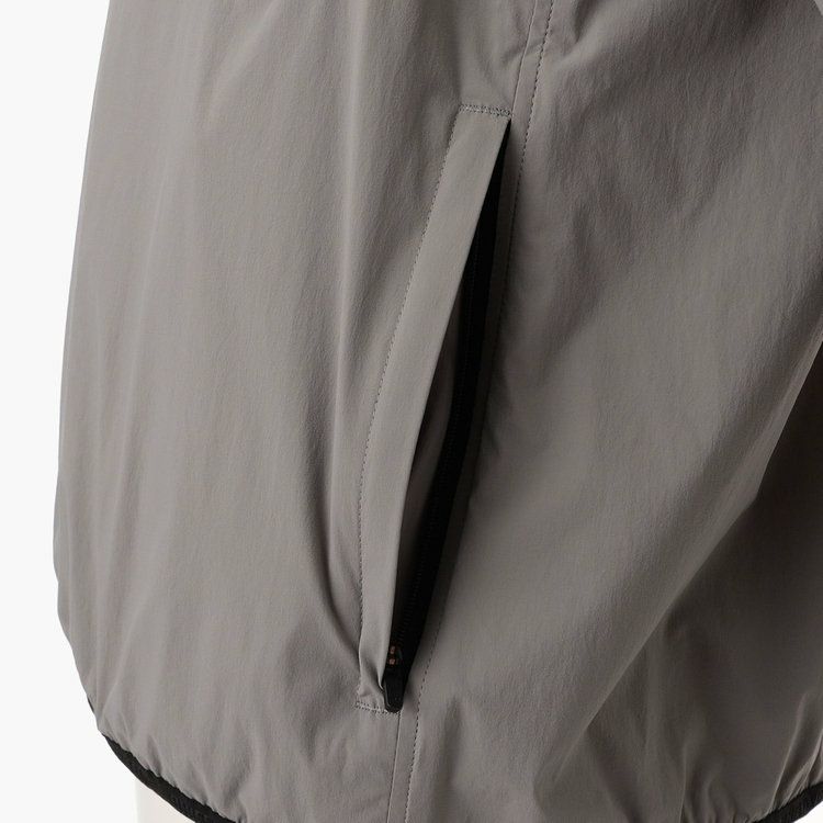 ブリーフィングゴルフのブルゾン