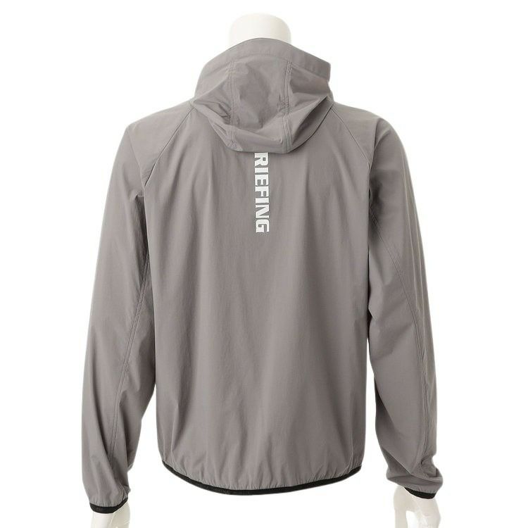 ブリーフィングゴルフのブルゾン