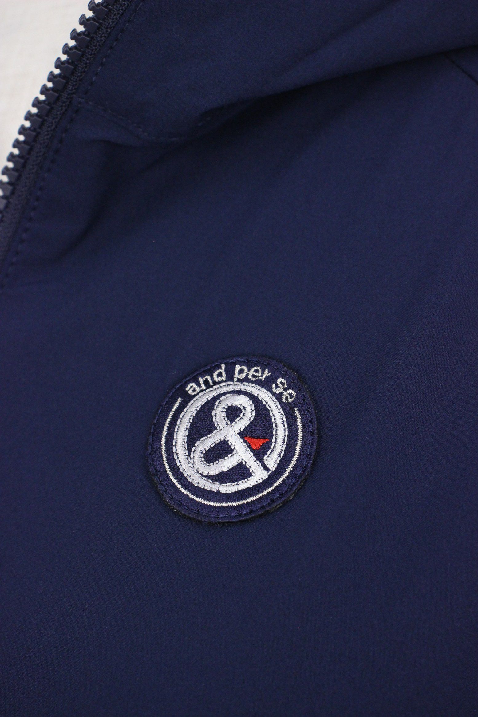 アンパスィのパーカー