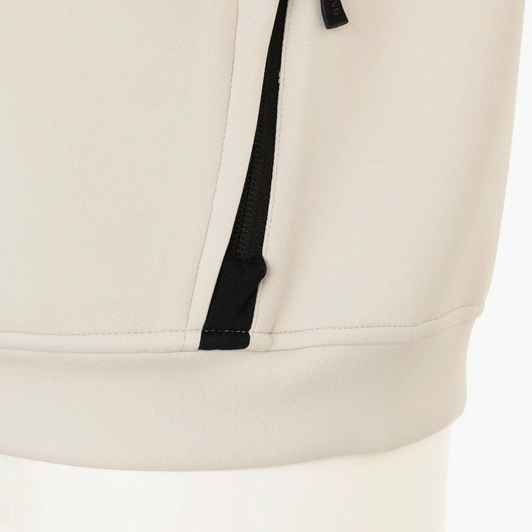 ブリーフィングのブルゾン