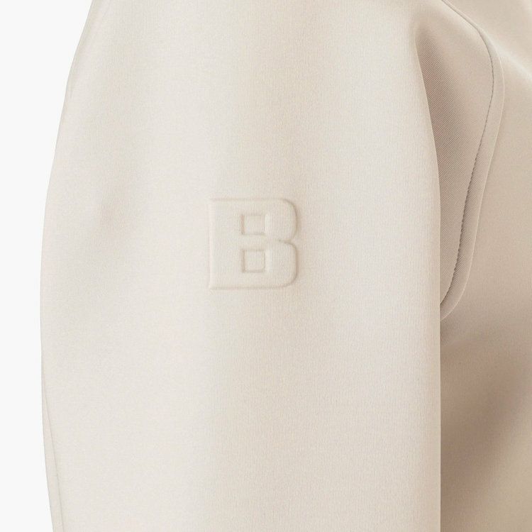 ブリーフィングのブルゾン