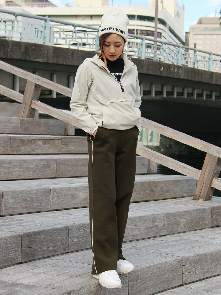 ブリーフィングゴルフのブルゾン