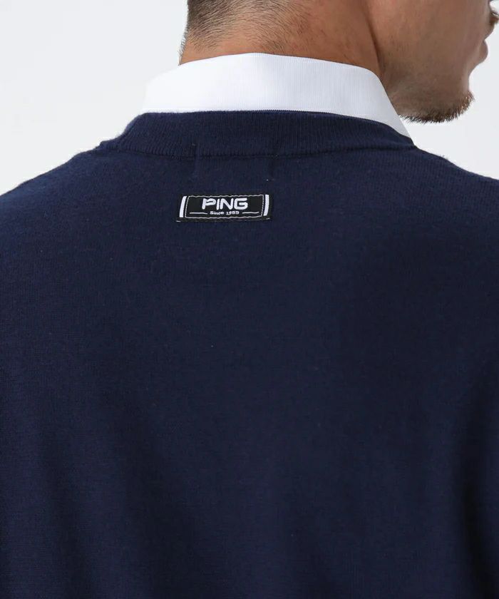 ピンのベストとポロシャツ