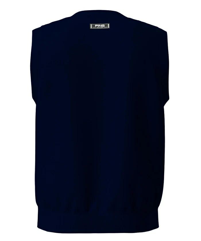 ピンのベストとポロシャツ