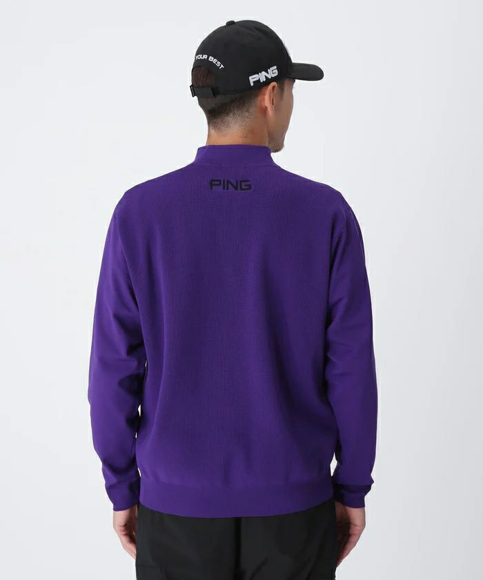 ピンのセーター