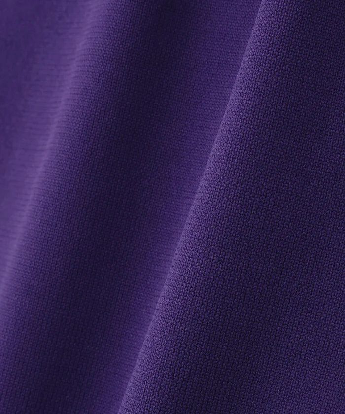 ピンのセーター