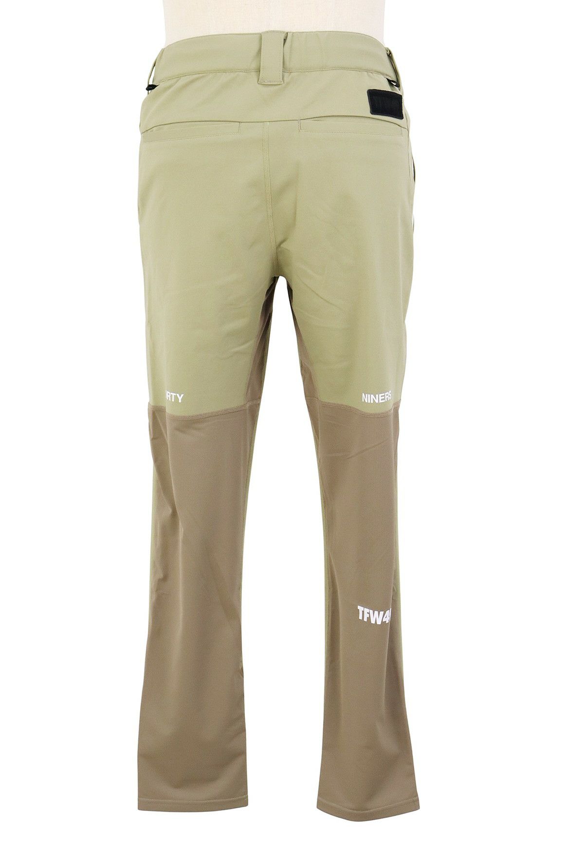 ティーエフダブリューフォーティーナインのパンツ