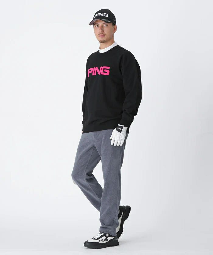 ピンのセーター