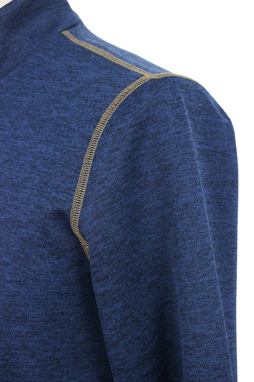 ラウラフェリーチェのハイネックシャツ