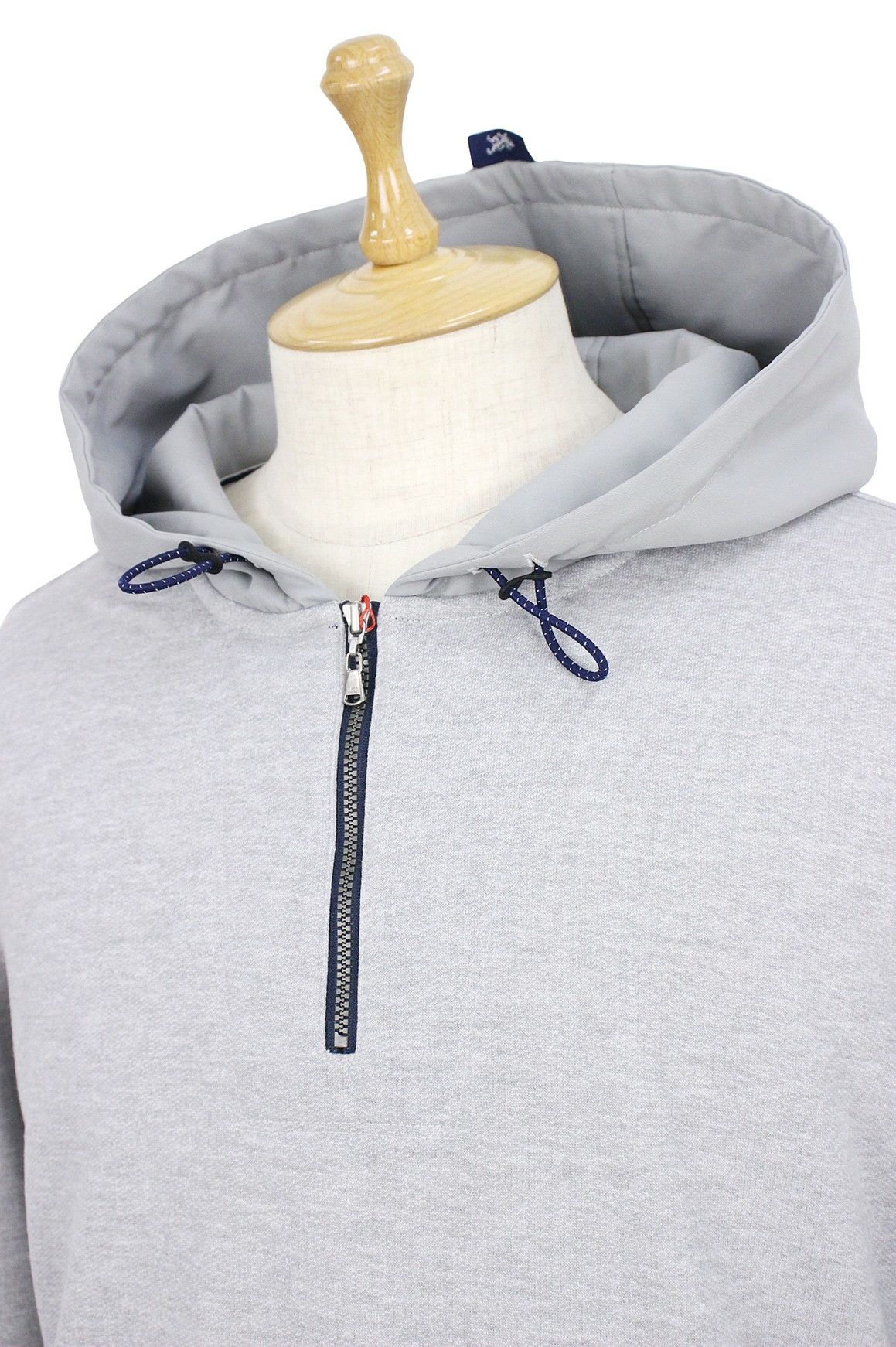 ラウラフェリーチェのパーカー