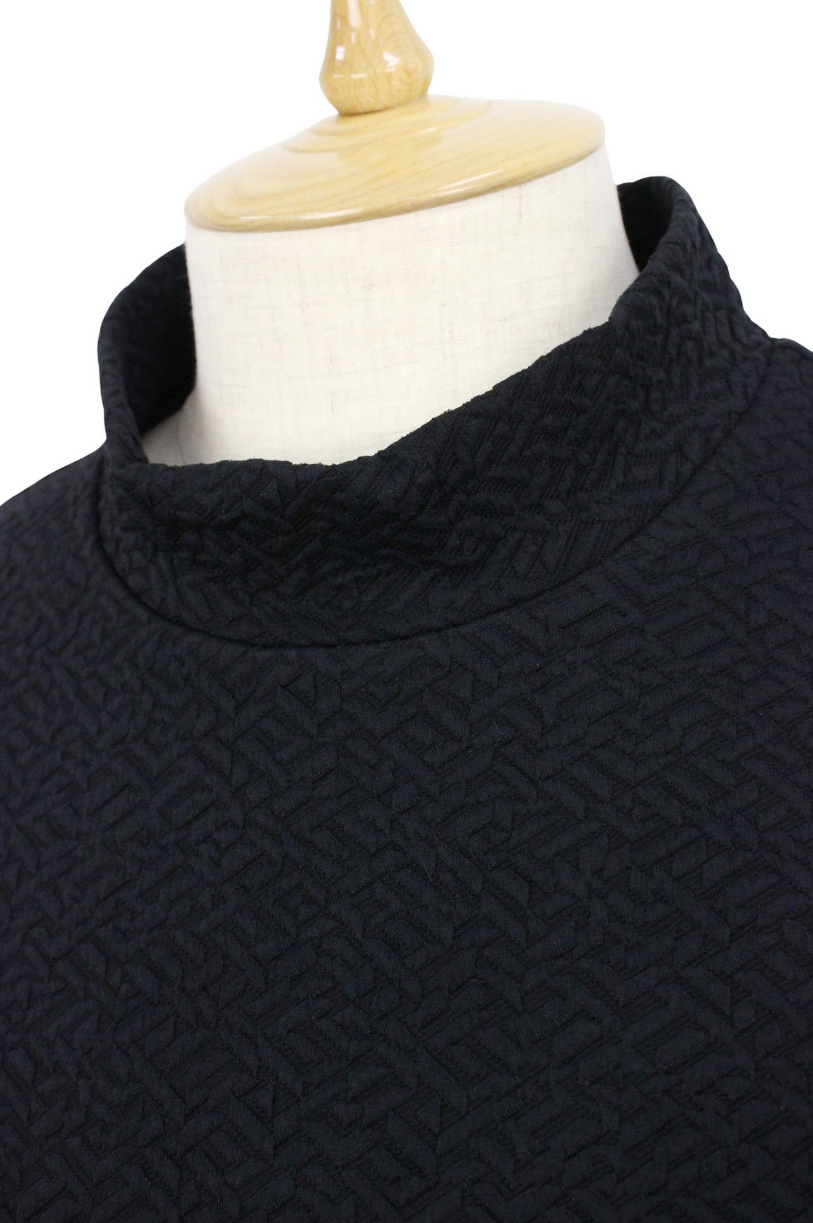 ラウラフェリーチェのハイネックシャツ