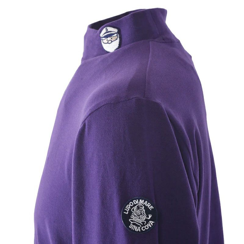 シナコバのハイネックシャツ