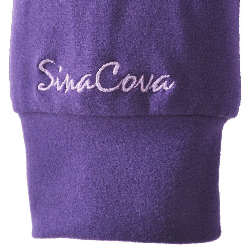 シナコバのハイネックシャツ