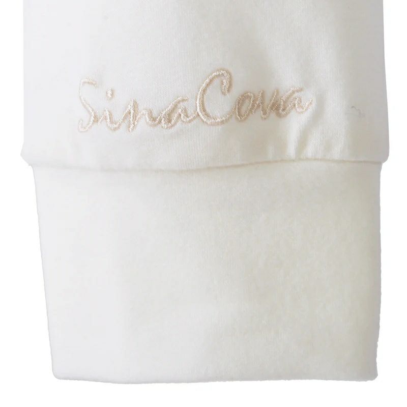 シナコバのハイネックシャツ