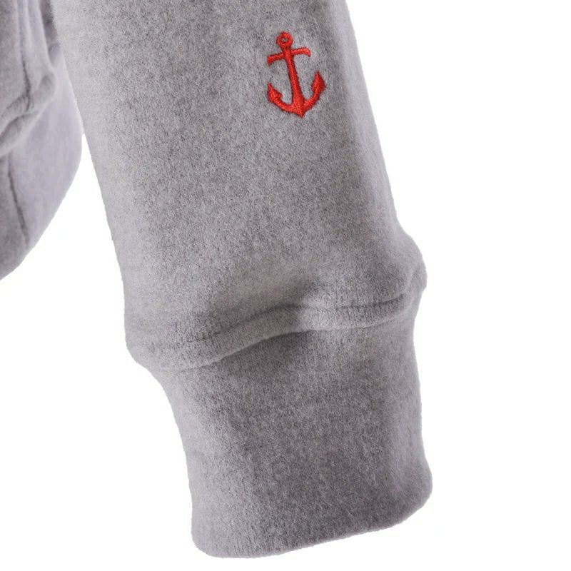 シナコバのパーカー