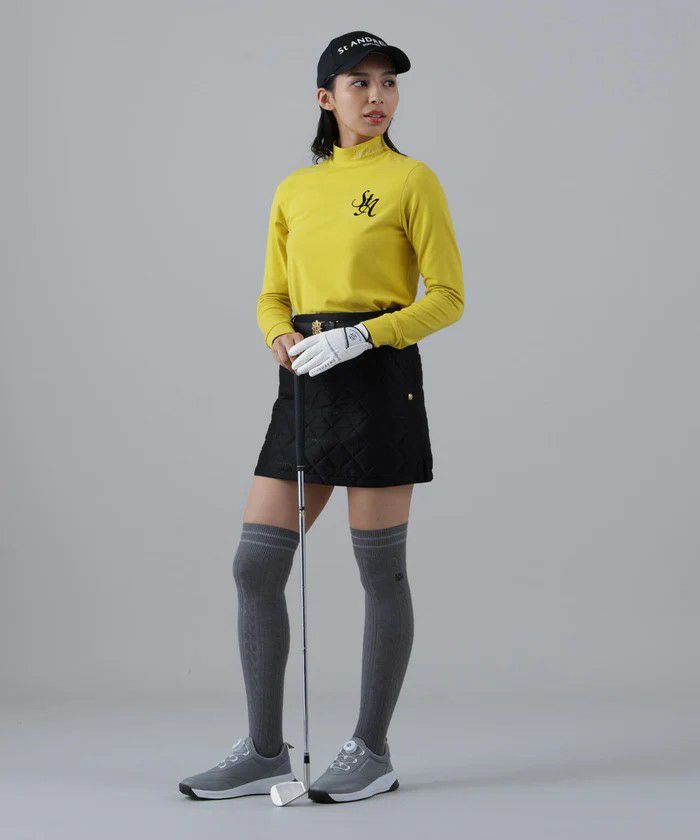 セントアンドリュースのハイネックシャツ