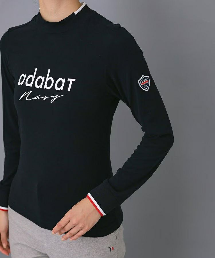 アダバットのハイネックシャツ