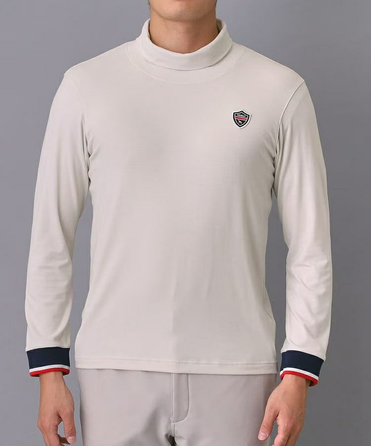 アダバットのハイネックシャツ