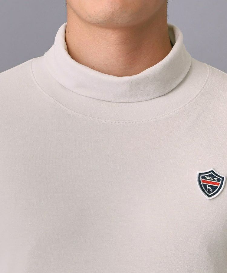 アダバットのハイネックシャツ