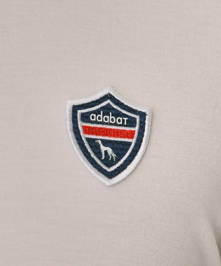 アダバットのハイネックシャツ