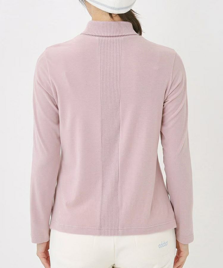 アダバットのハイネックシャツ