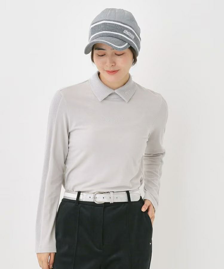 アダバットのハイネックシャツ