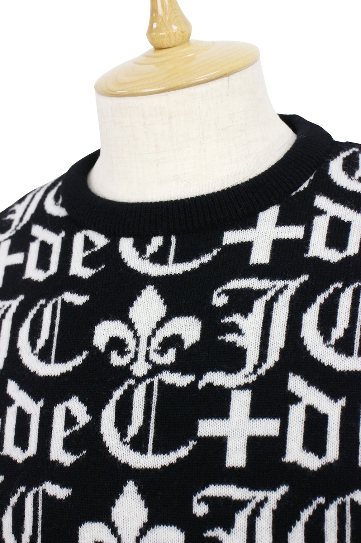 カステルバジャックのセーター