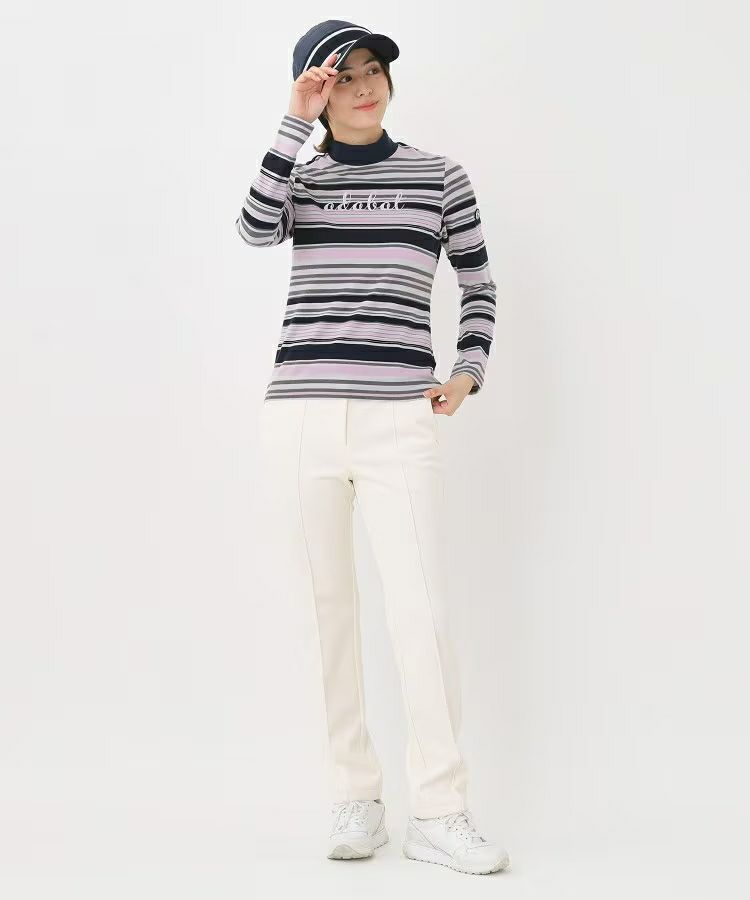 アダバットのハイネックシャツ