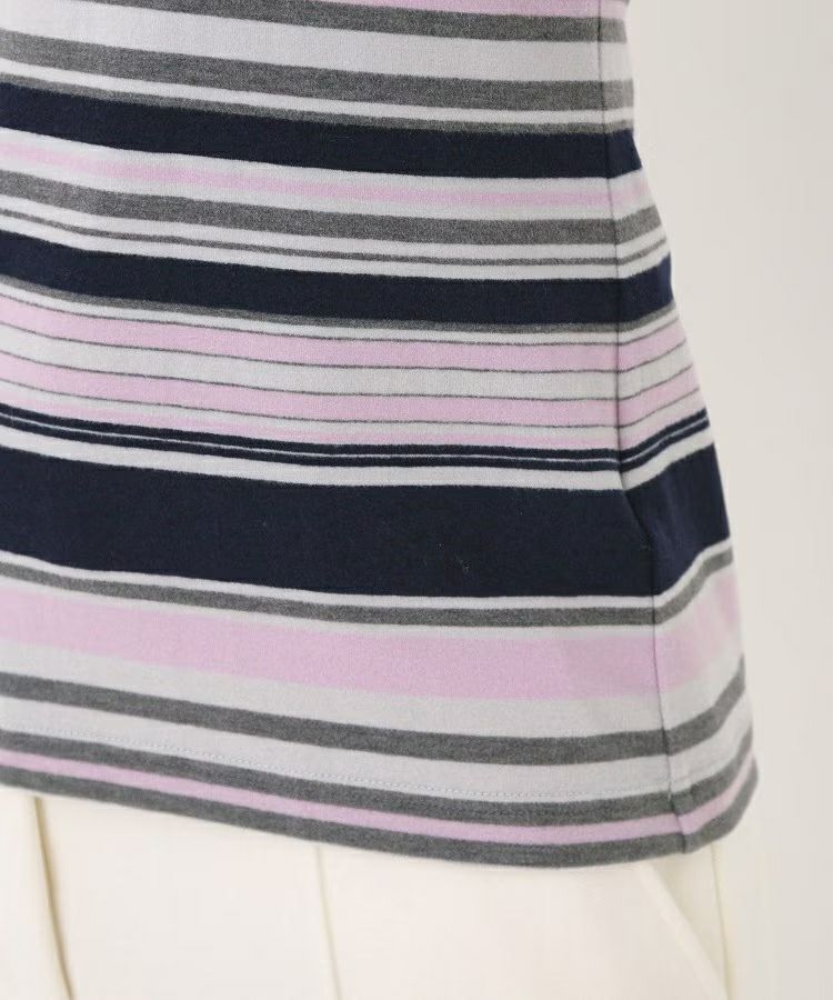 アダバットのハイネックシャツ