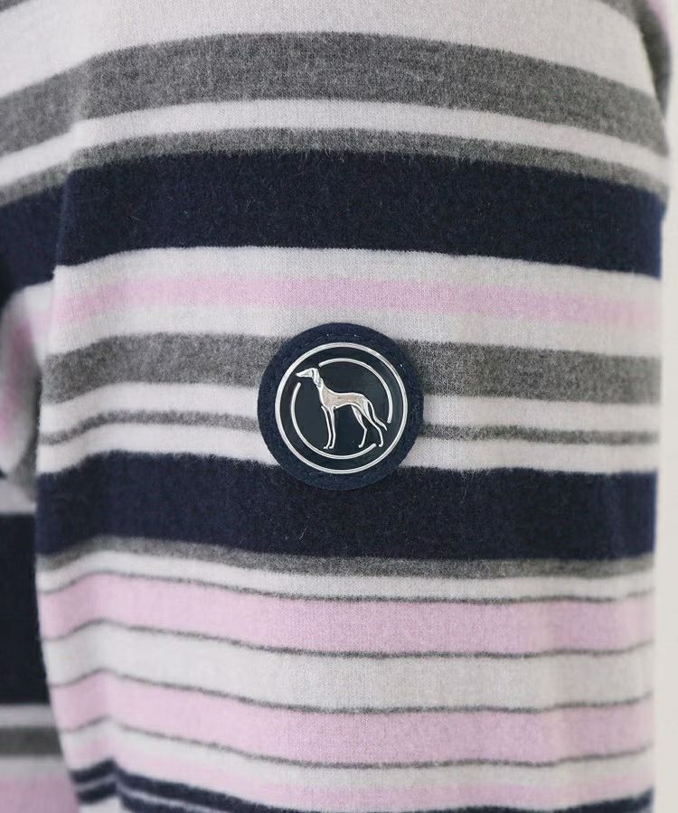 アダバットのハイネックシャツ