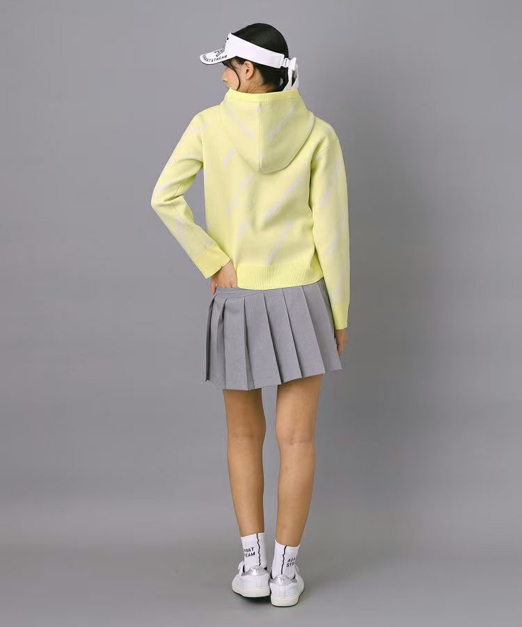 アダバットのセーター