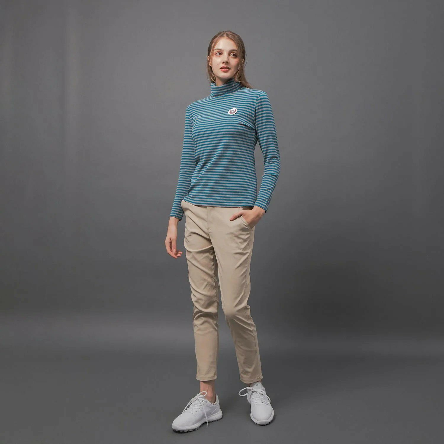 セントクリストファーのハイネックシャツ