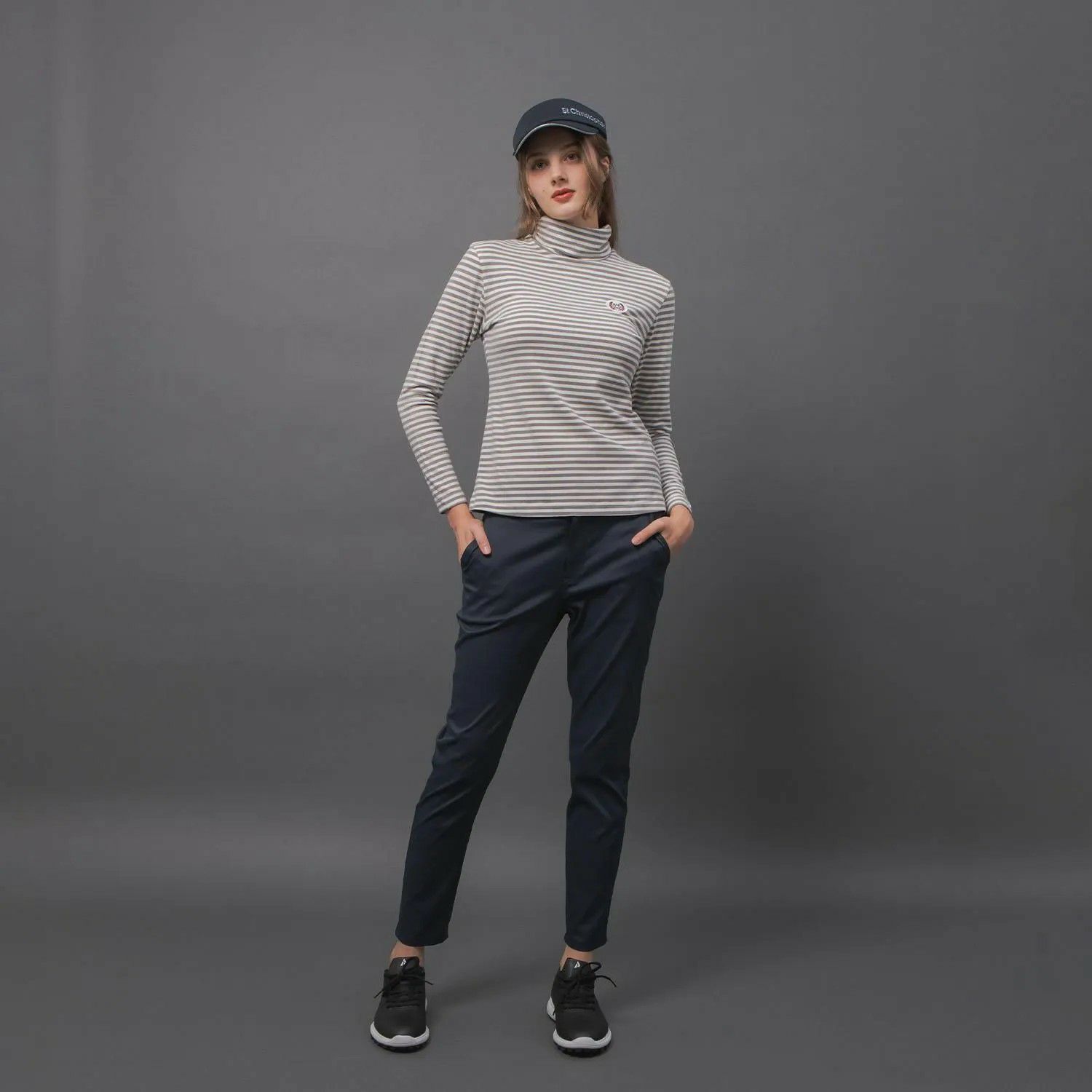 セントクリストファーのハイネックシャツ