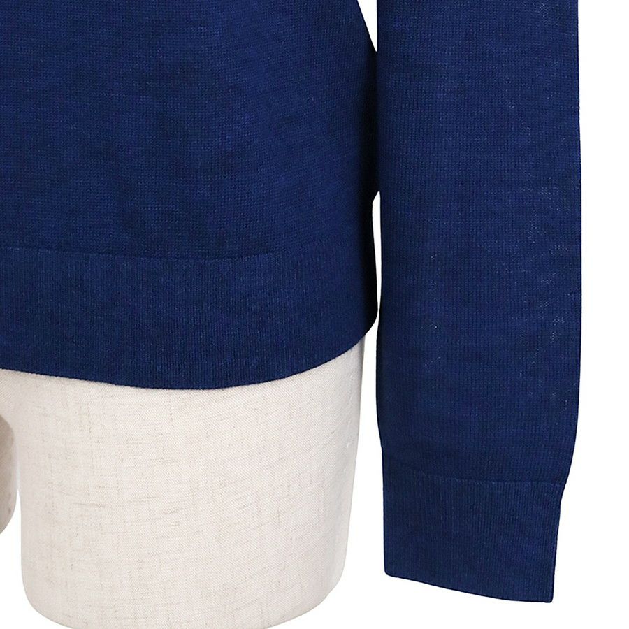 ゾーイのセーター