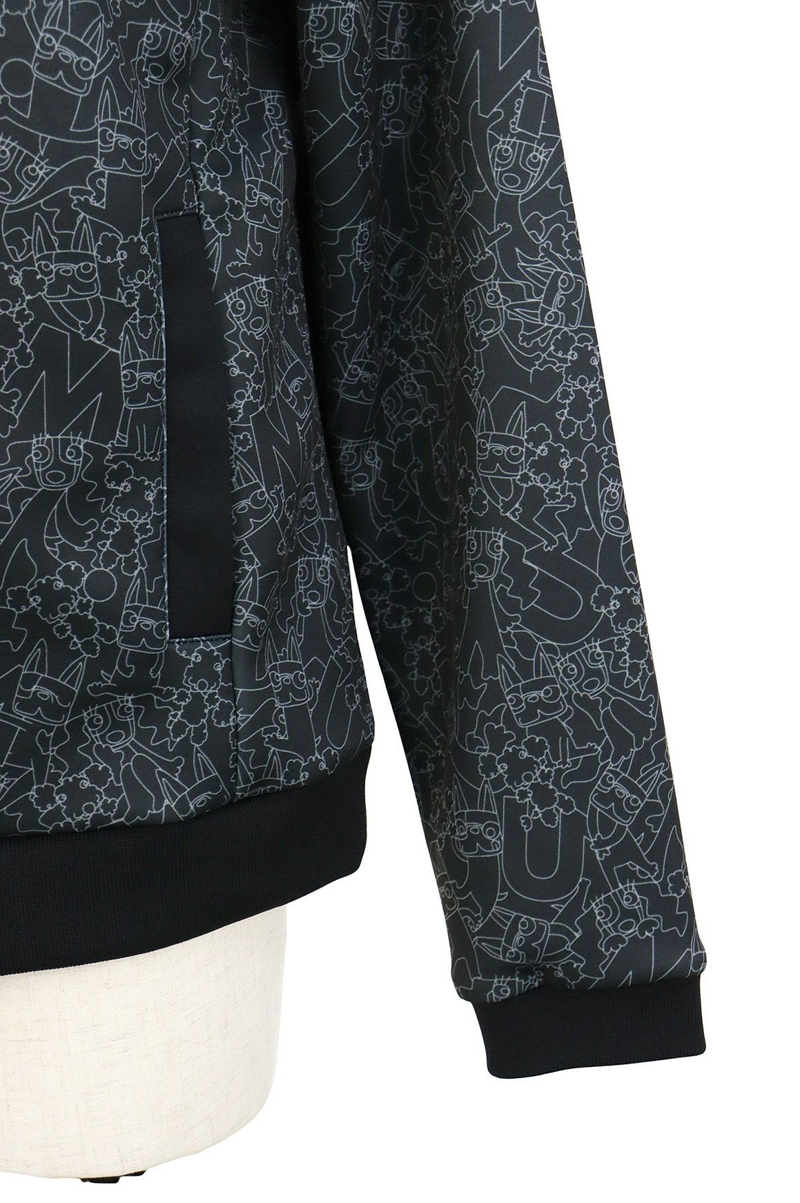 MUスポーツのブルゾン