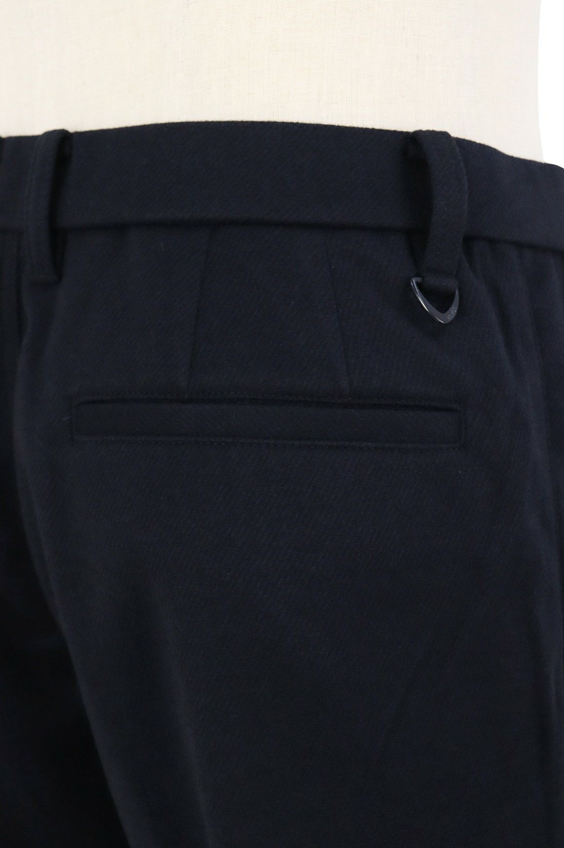 アダバットのパンツ